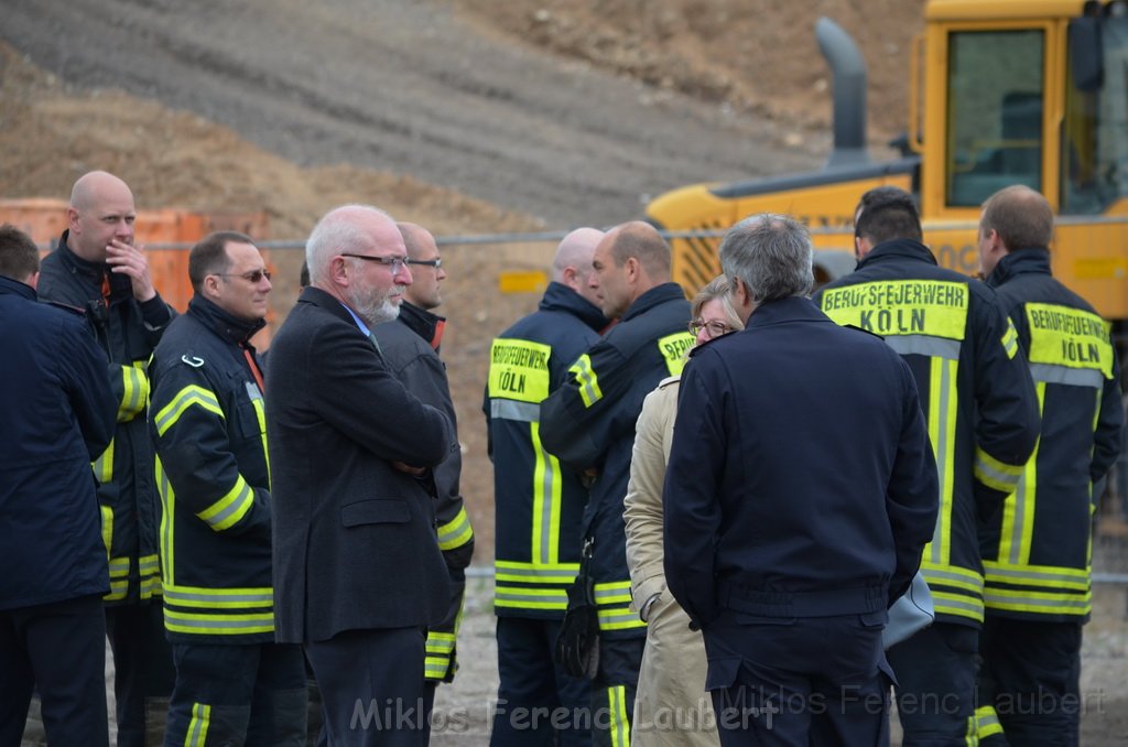 Erster Spatenstich Neues Feuerwehrzentrum Koeln Kalk Gummersbacherstr P137.JPG - Miklos Laubert